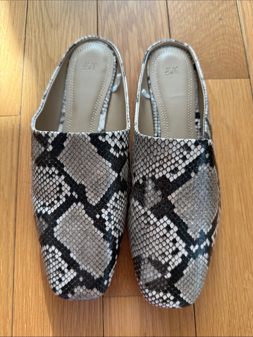 H&M Snake-Print Slip-On Mules in Beige and Black size 37